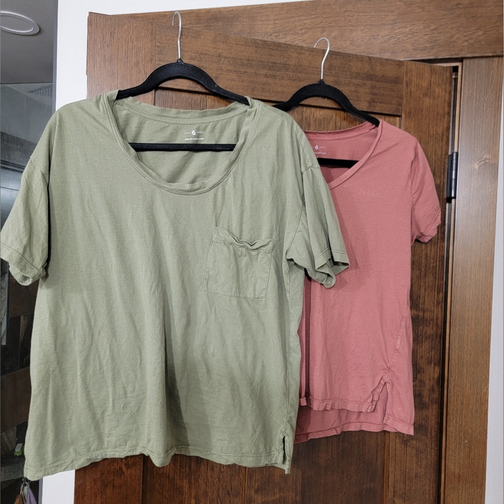 Set of two Lou & Grey Pima t-shirts rust and green medium